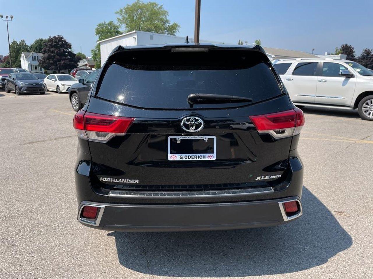 2019 Toyota Highlander SE-2
