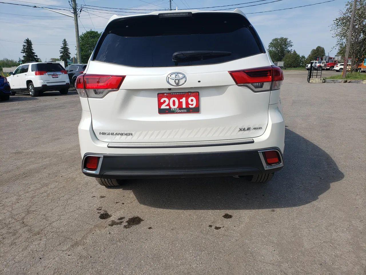 2019 Toyota Highlander XLE-3