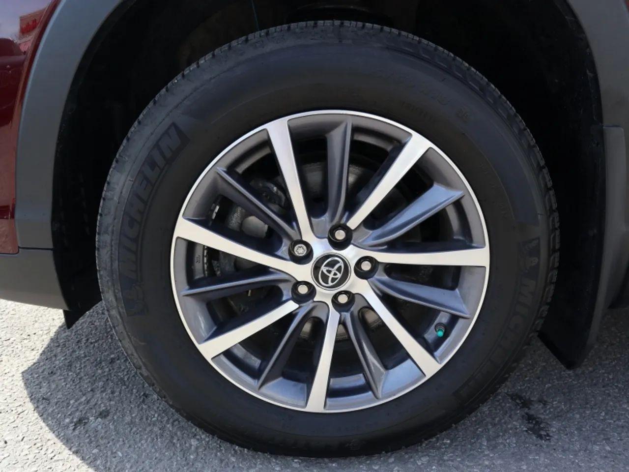 2019 Toyota Highlander XLE-3