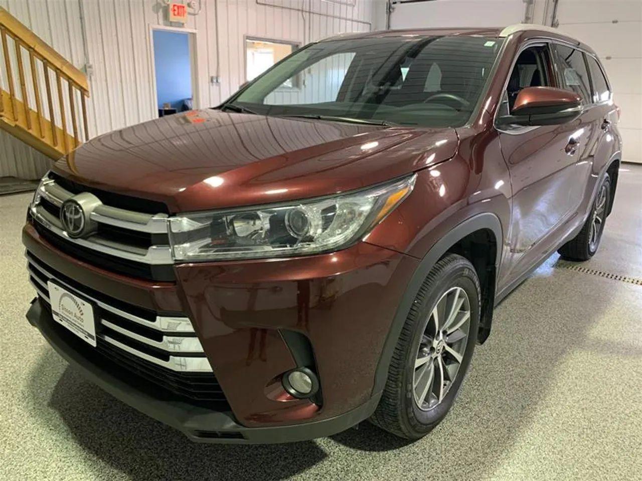 2019 Toyota Highlander XLE-3