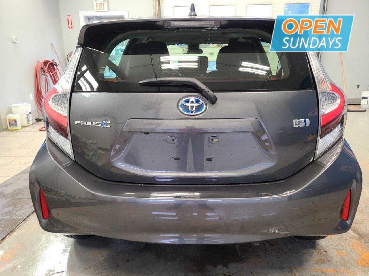 2019 Toyota Prius C L-3