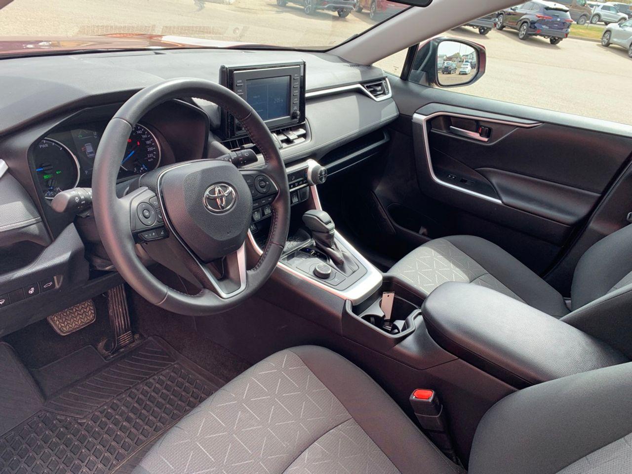 2019 Toyota RAV4 Hybrid XLE-2