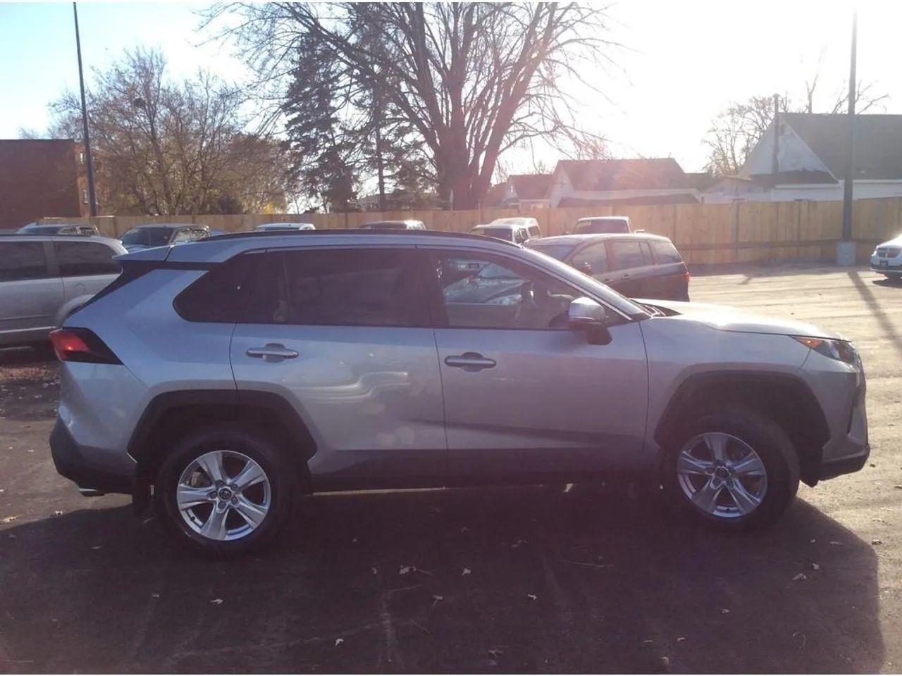 2019 Toyota RAV4 LE-3