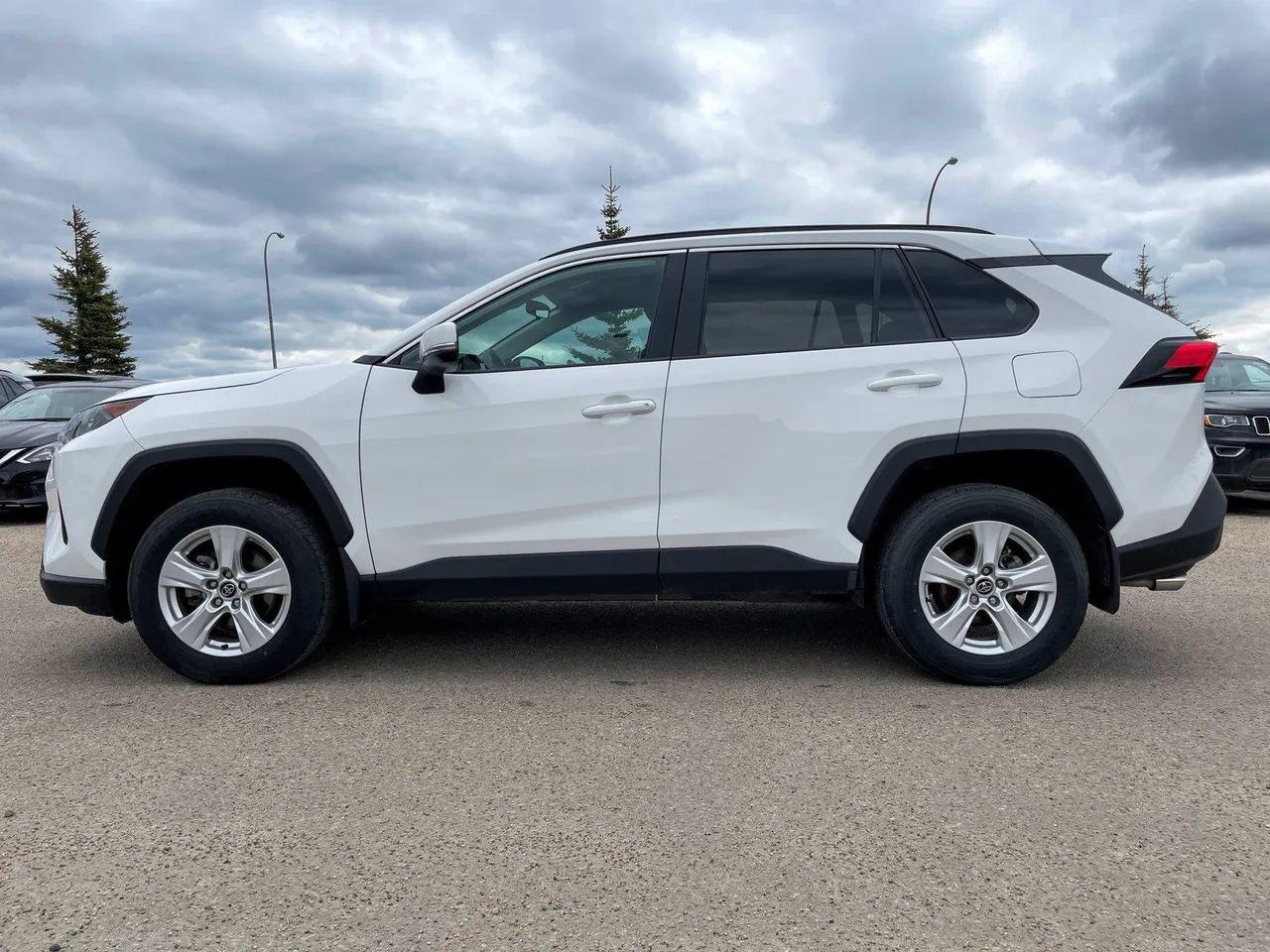2019 Toyota RAV4 LE-3