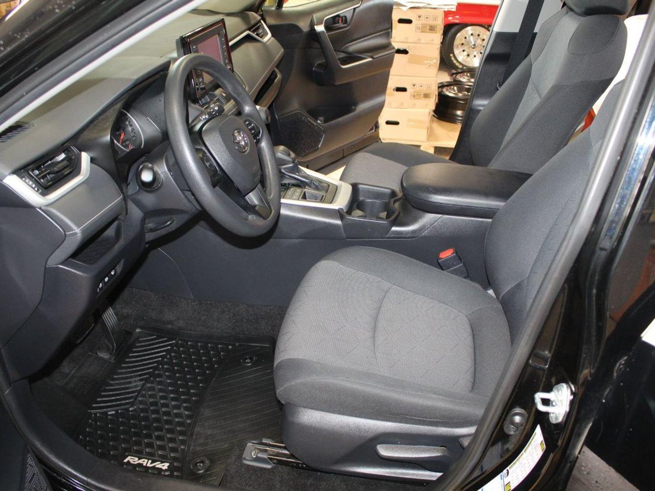 2019 Toyota RAV4 LE-3