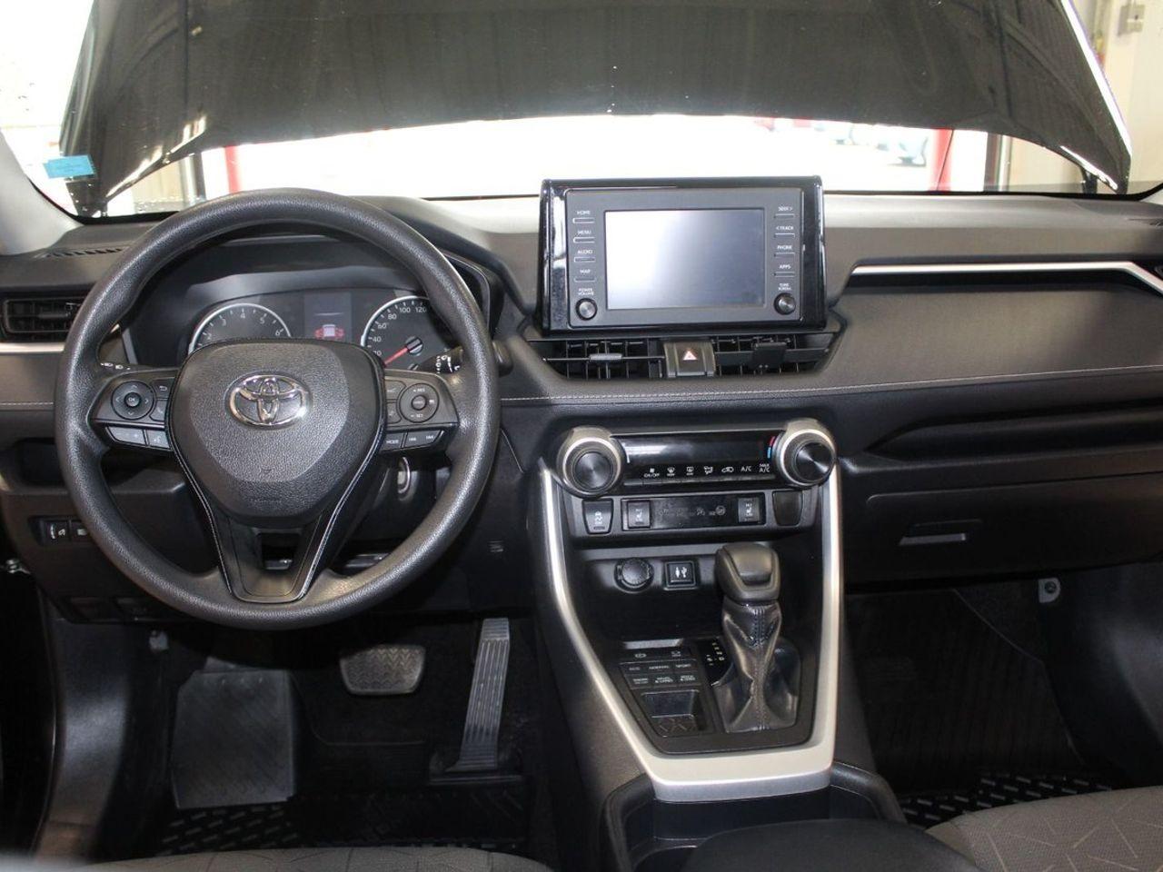 2019 Toyota RAV4 LE-4