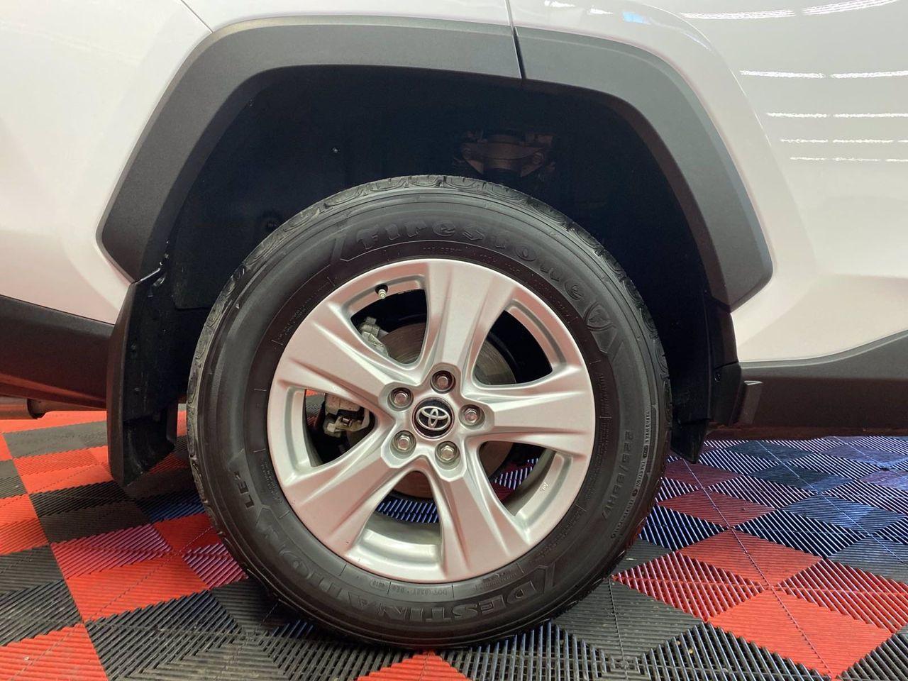 2019 Toyota RAV4 LE-4