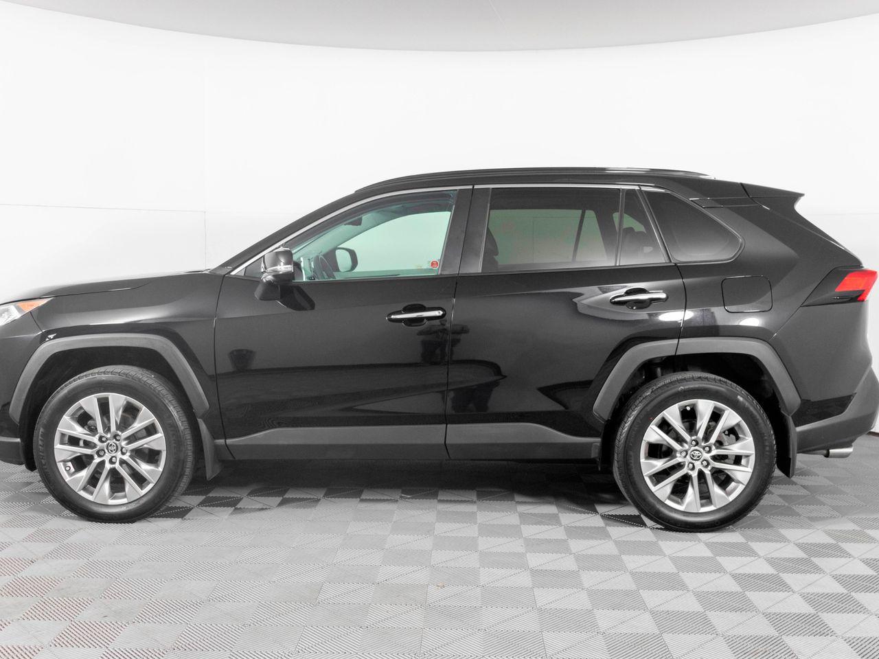 2019 Toyota RAV4 Limited-3