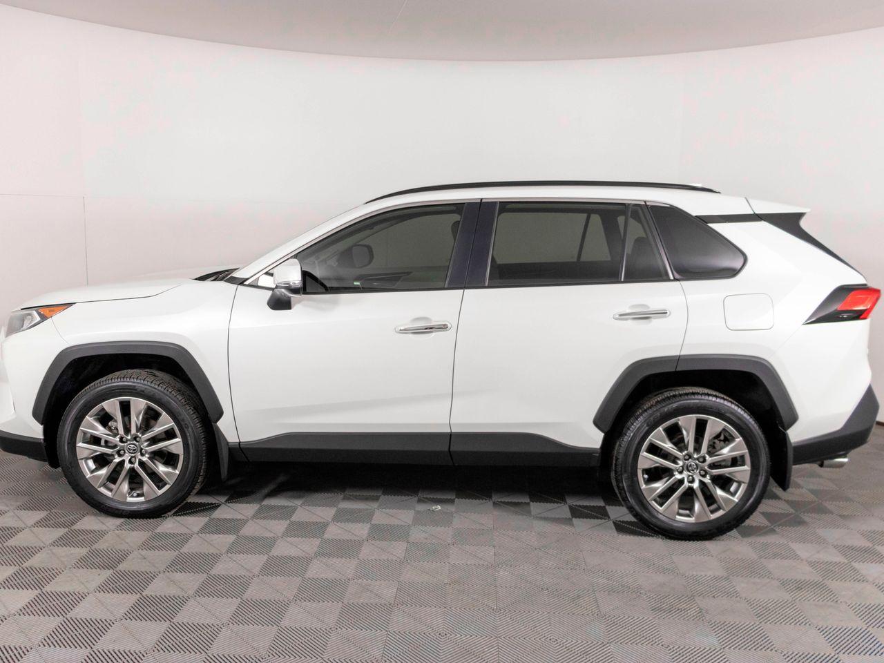2019 Toyota RAV4 Limited-3
