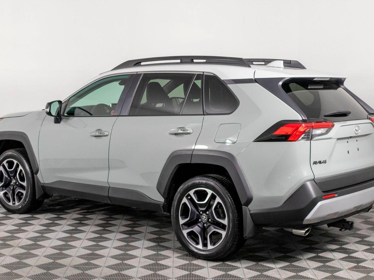 2019 Toyota RAV4 Trail-4