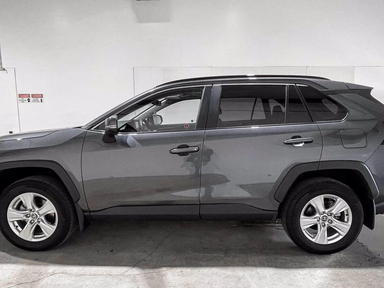 2019 Toyota RAV4 XLE-3