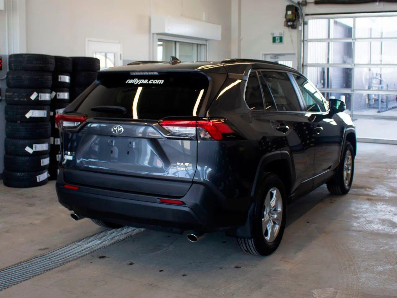 2019 Toyota RAV4 XLE-3