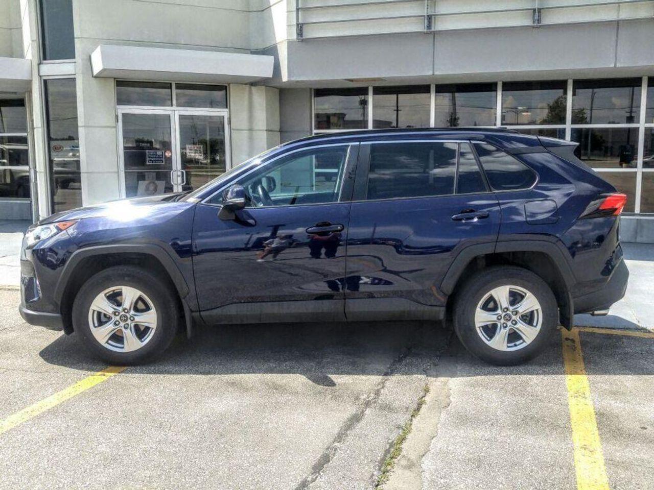 2019 Toyota RAV4 XLE-2
