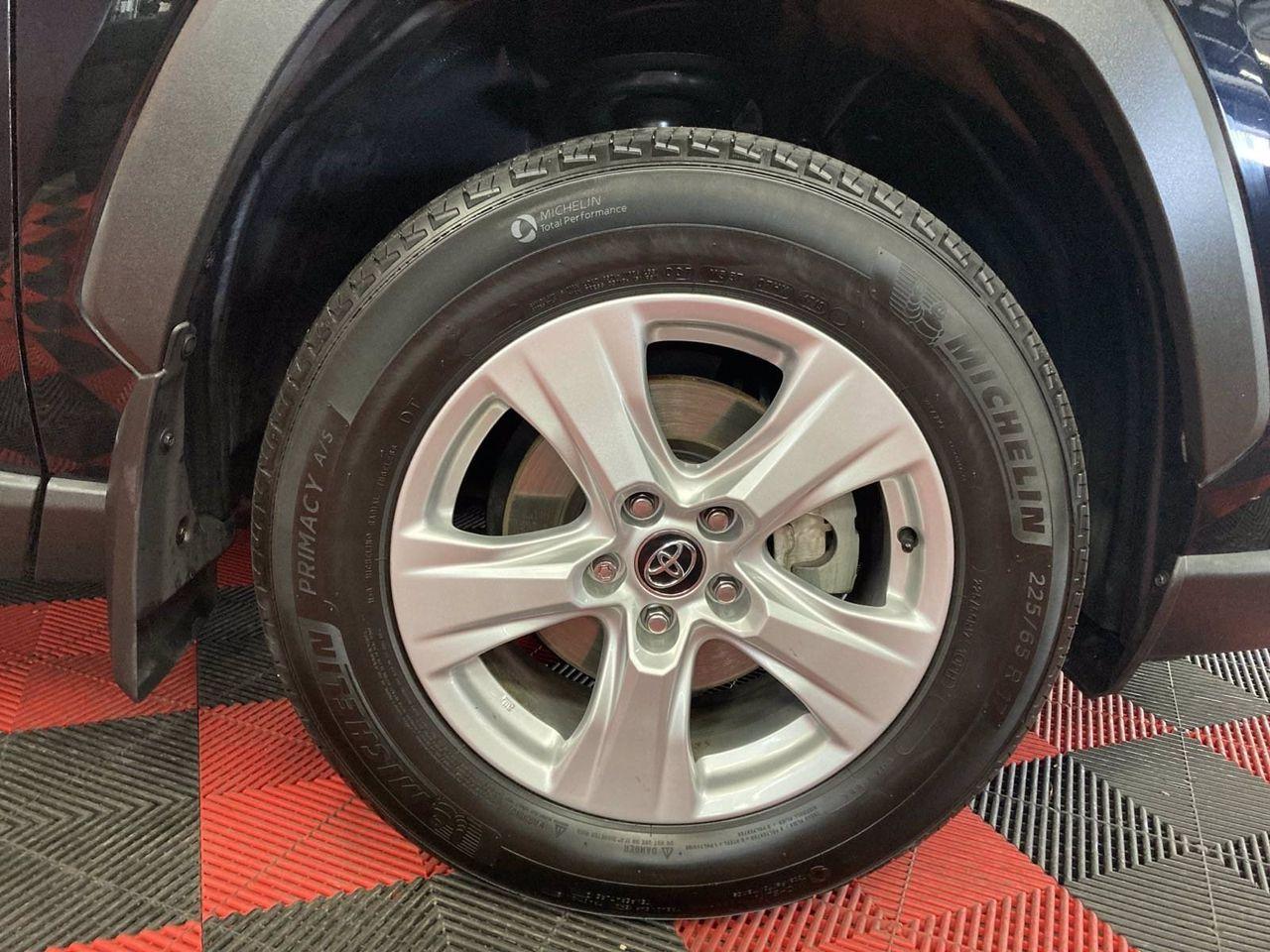 2019 Toyota RAV4 XLE-4