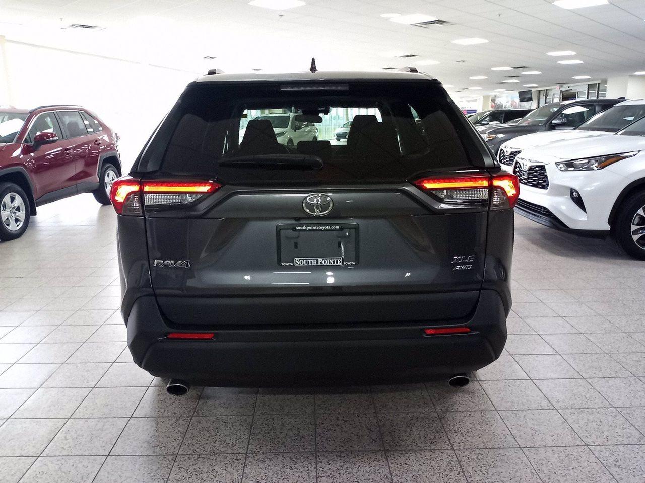 2019 Toyota RAV4 XLE-4
