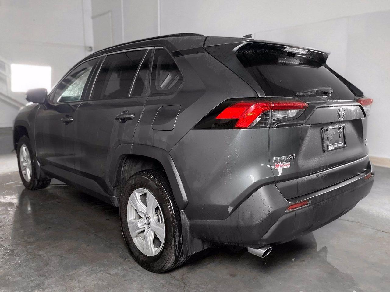 2019 Toyota RAV4 XLE-4