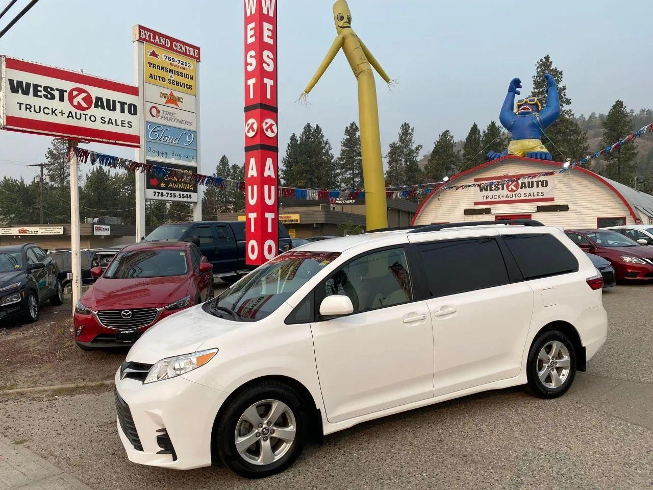2019 Toyota Sienna LE-0