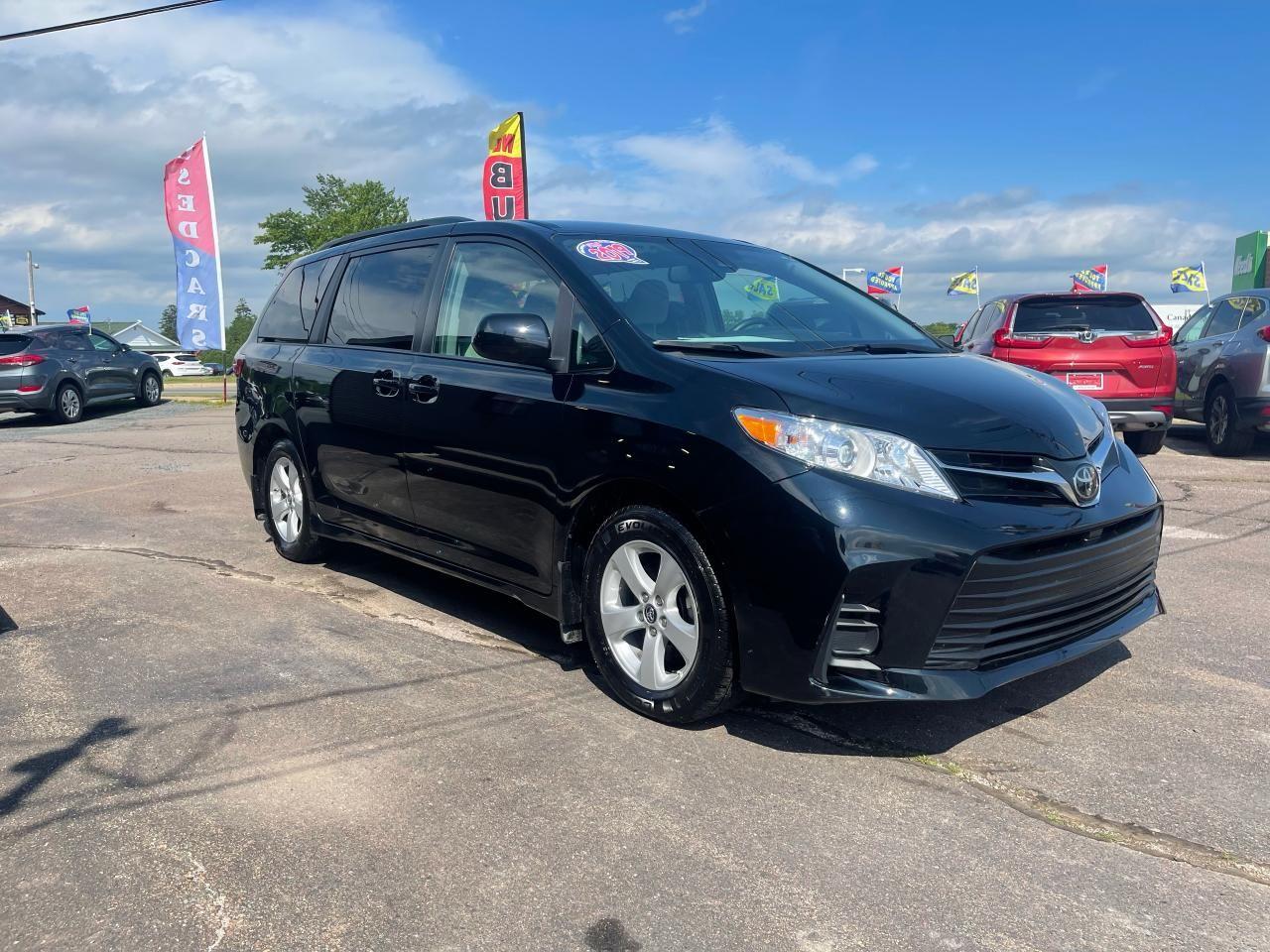 2019 Toyota Sienna LE-2