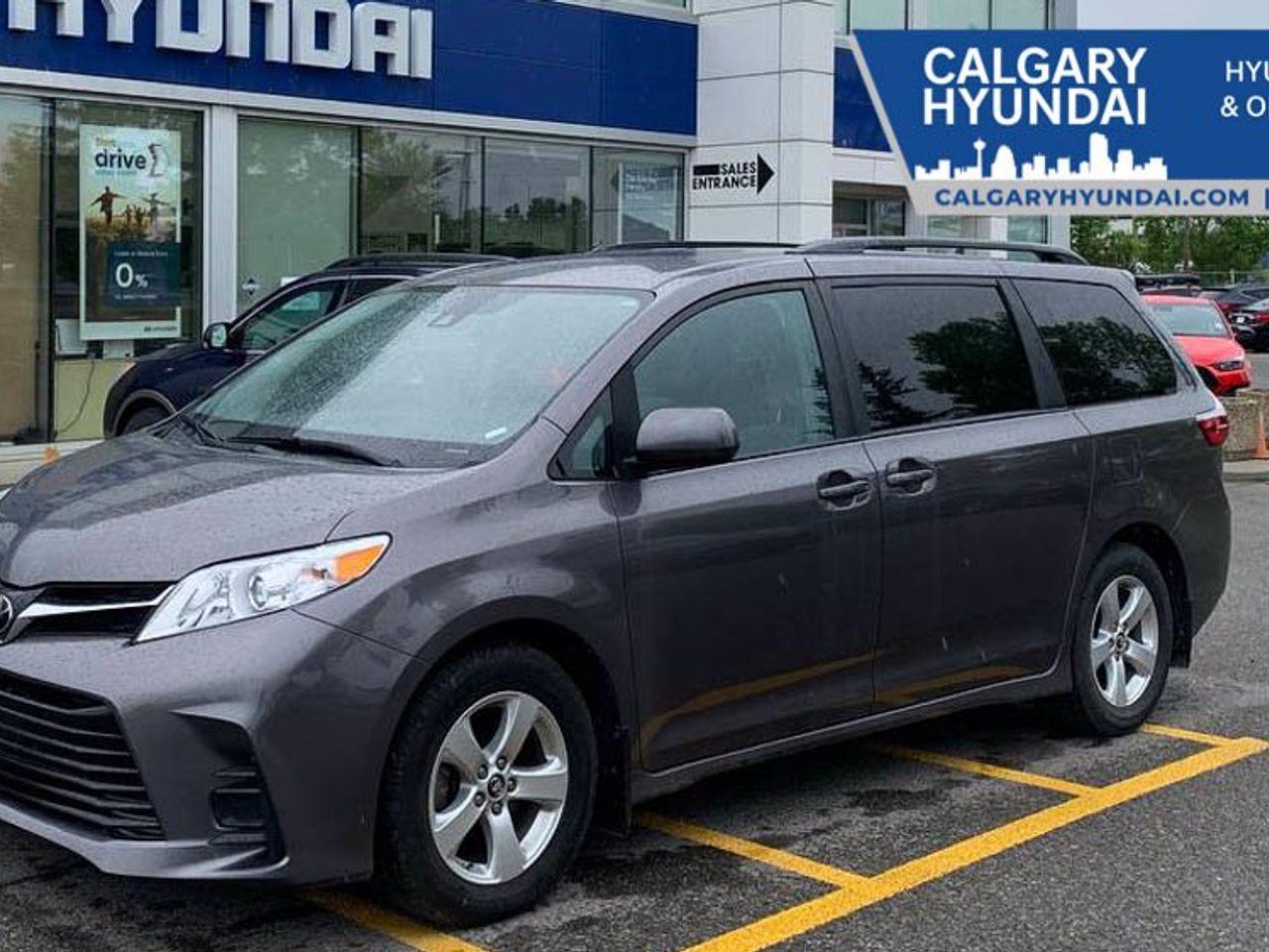 2019 Toyota Sienna LE-0