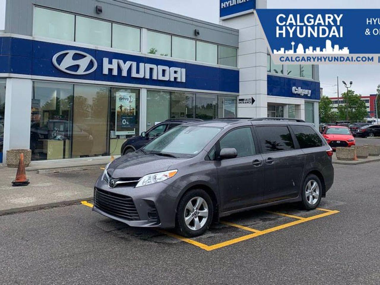 2019 Toyota Sienna LE-4