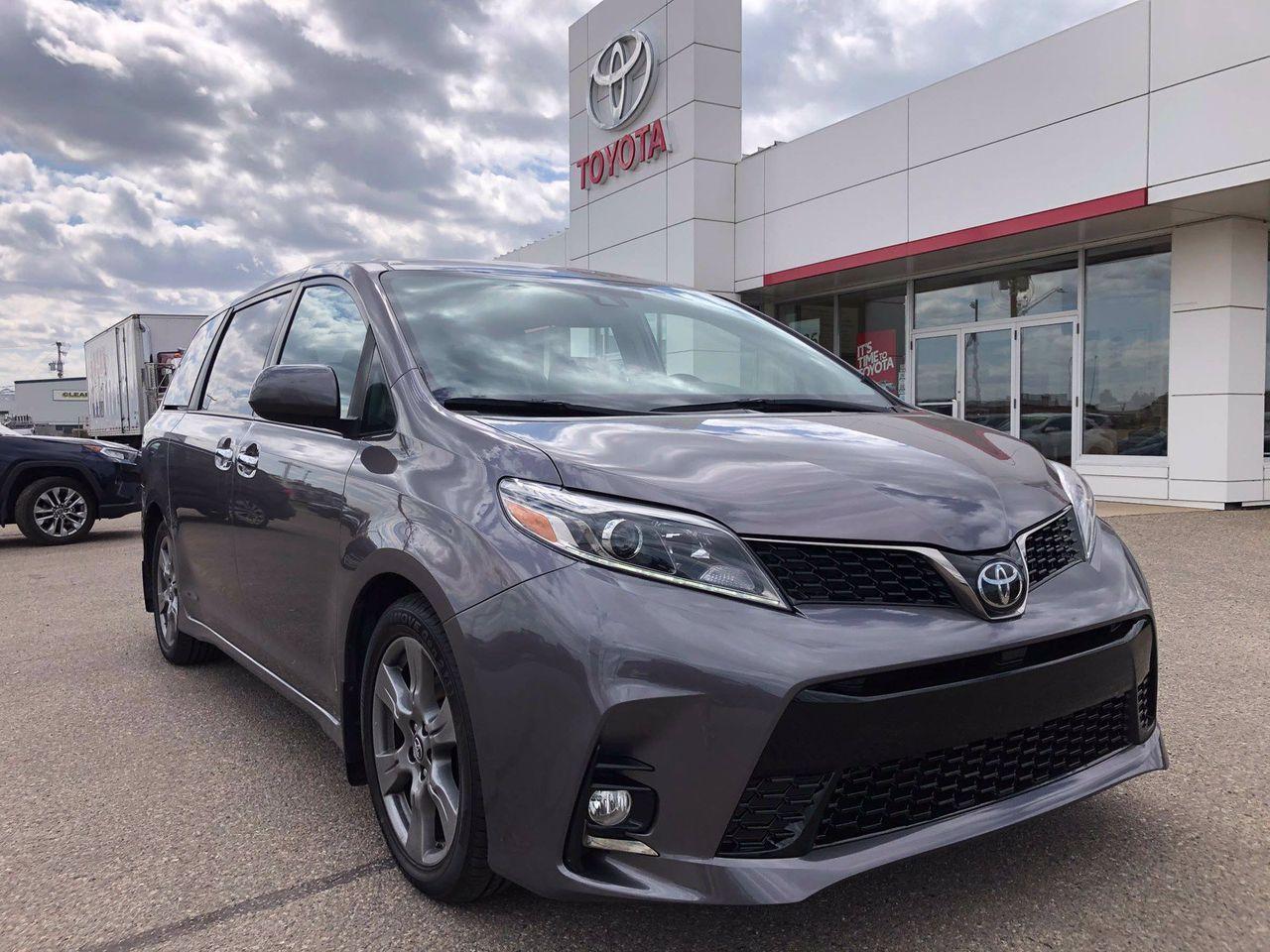 2019 Toyota Sienna SE-1