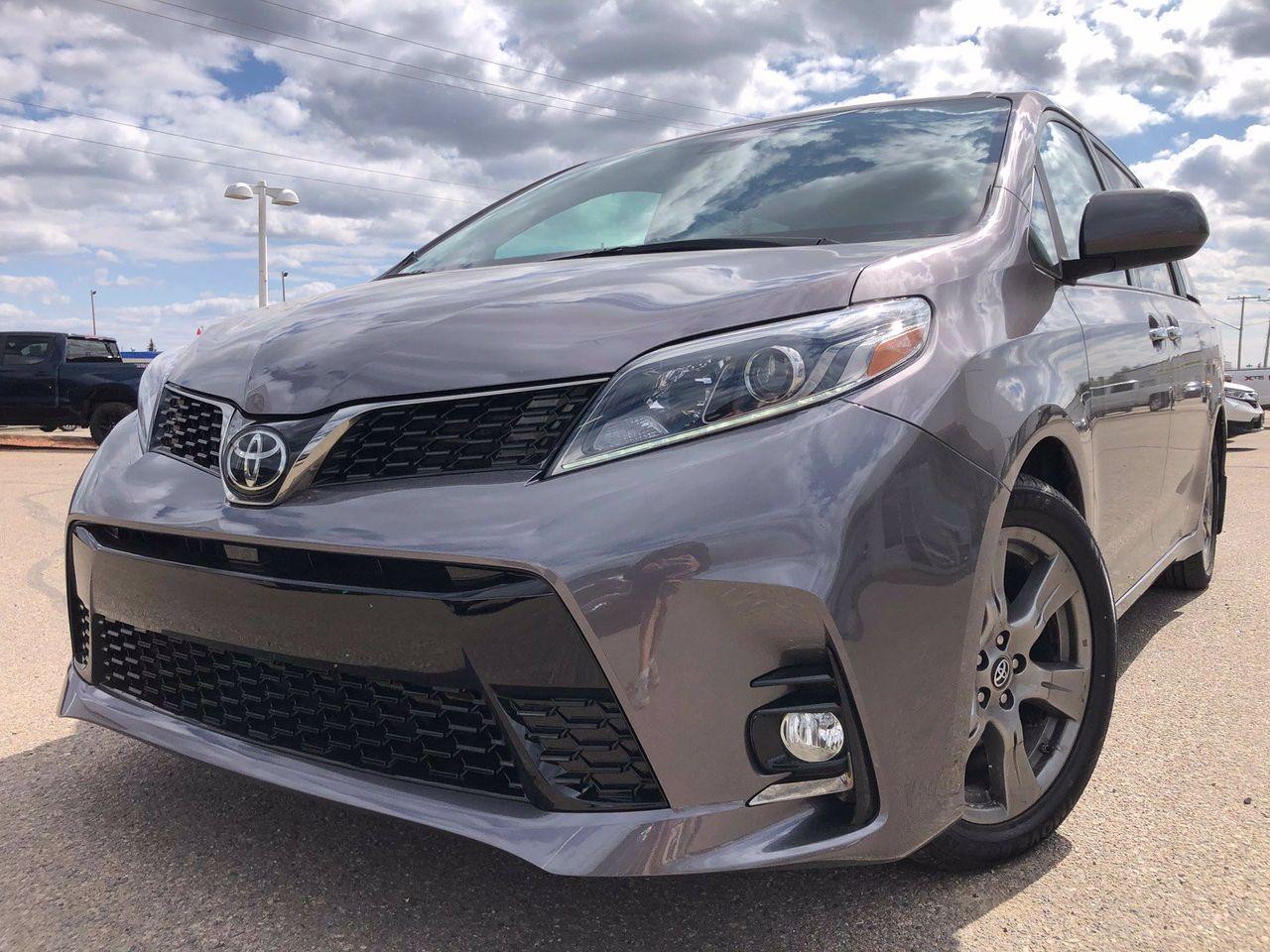 2019 Toyota Sienna SE-3