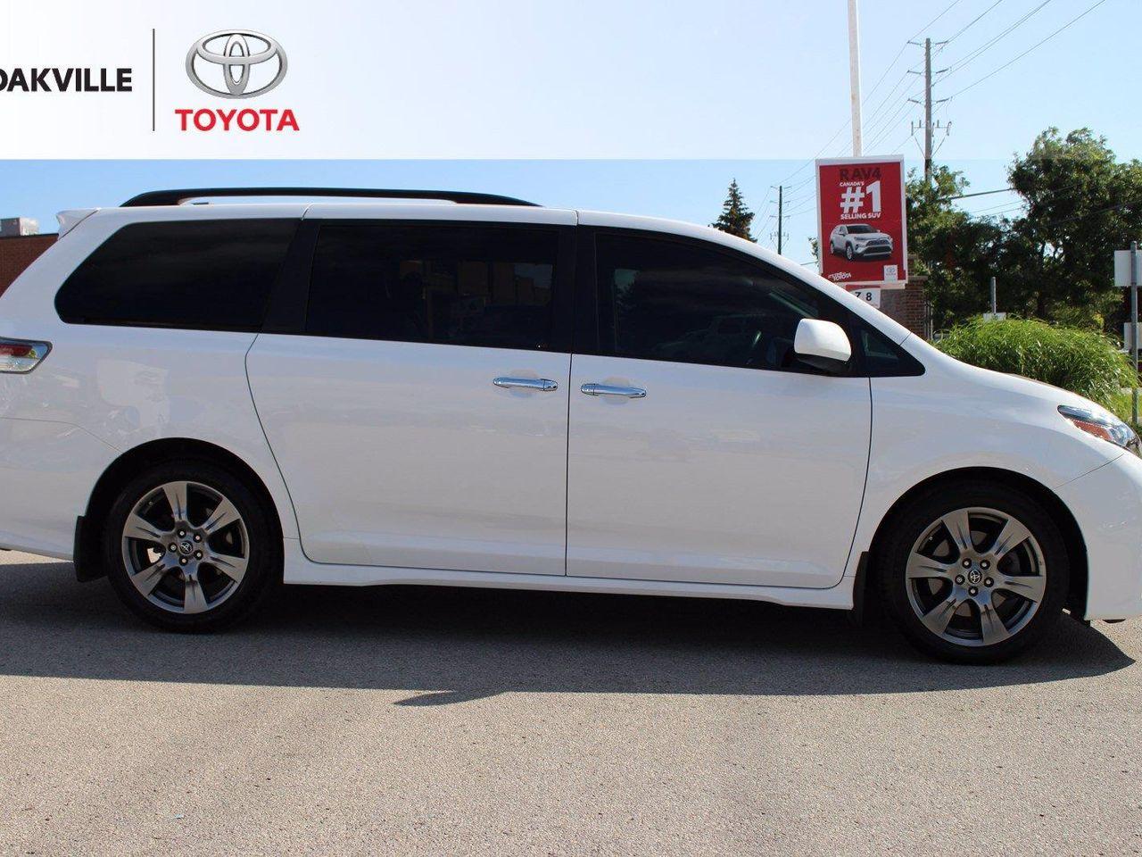 2019 Toyota Sienna SE-3