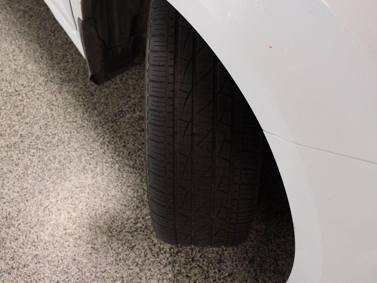 2019 Toyota Sienna SE-3