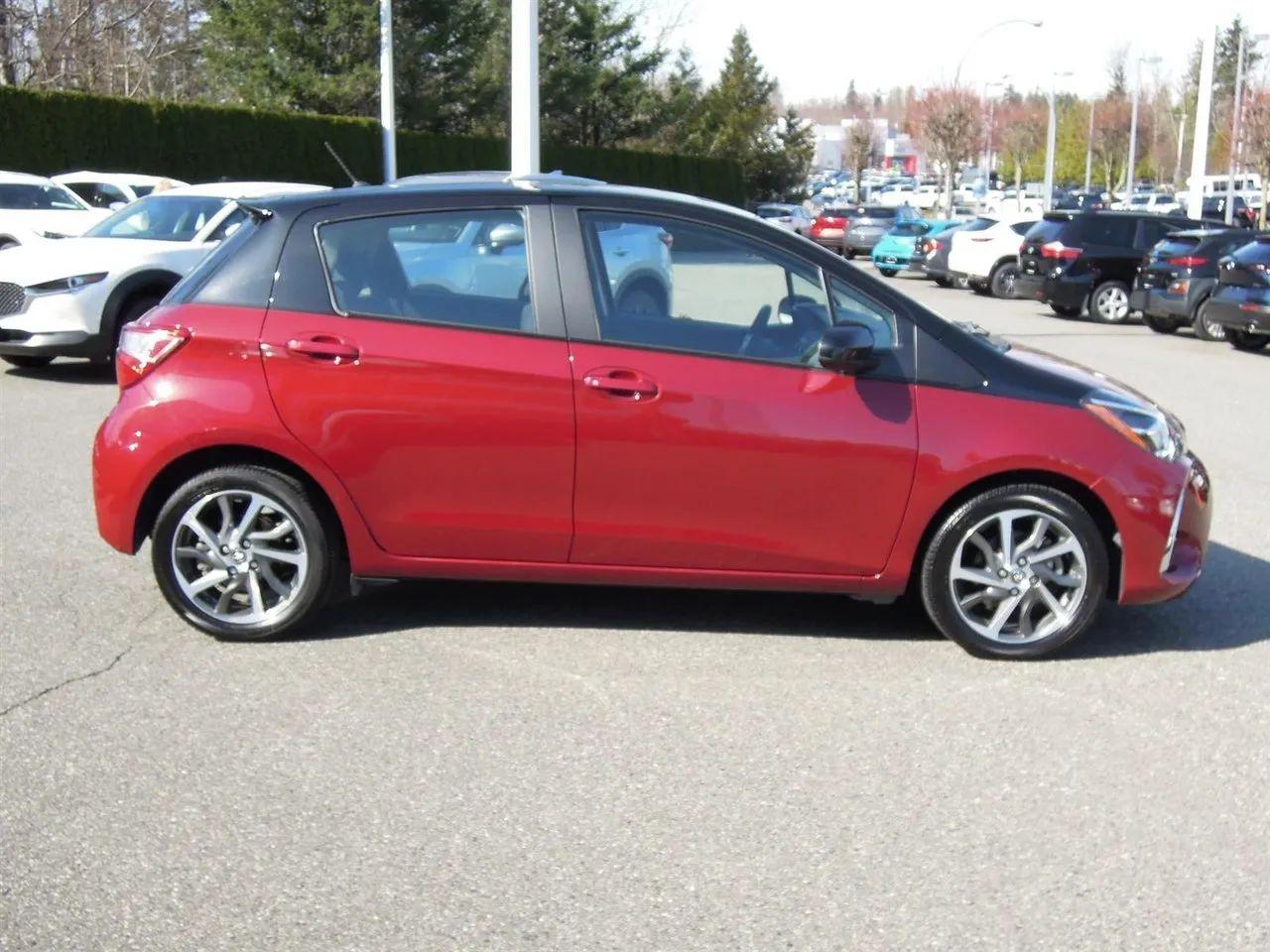 2019 Toyota Yaris SE-3