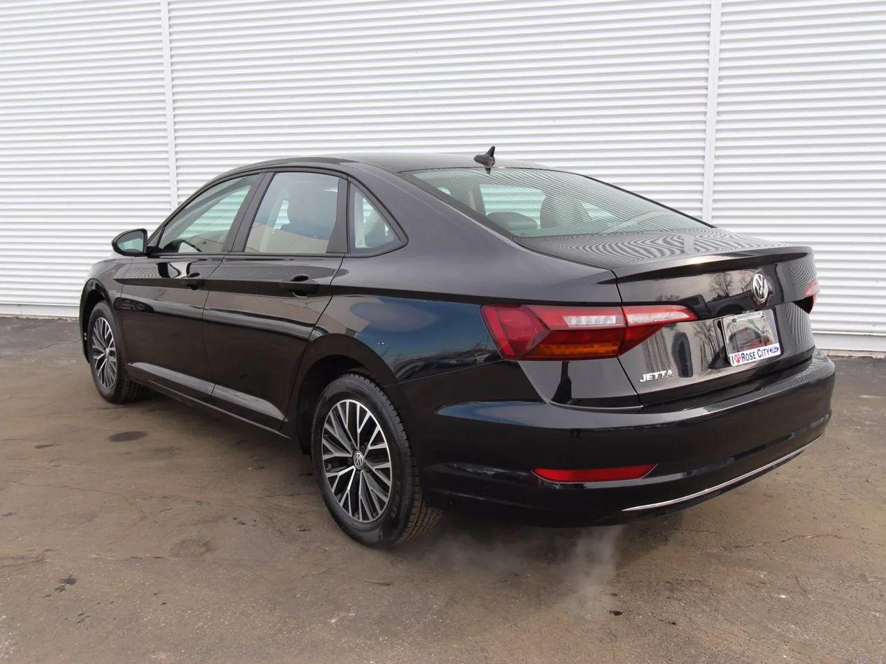 2019 Volkswagen Jetta Highline-2