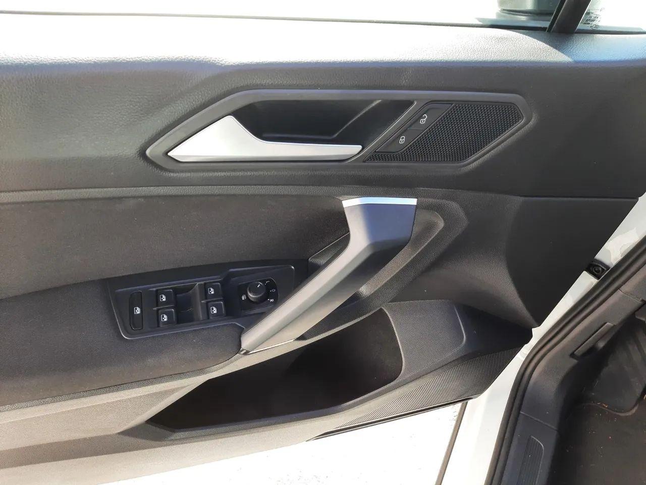 2019 Volkswagen Tiguan Trendline-1