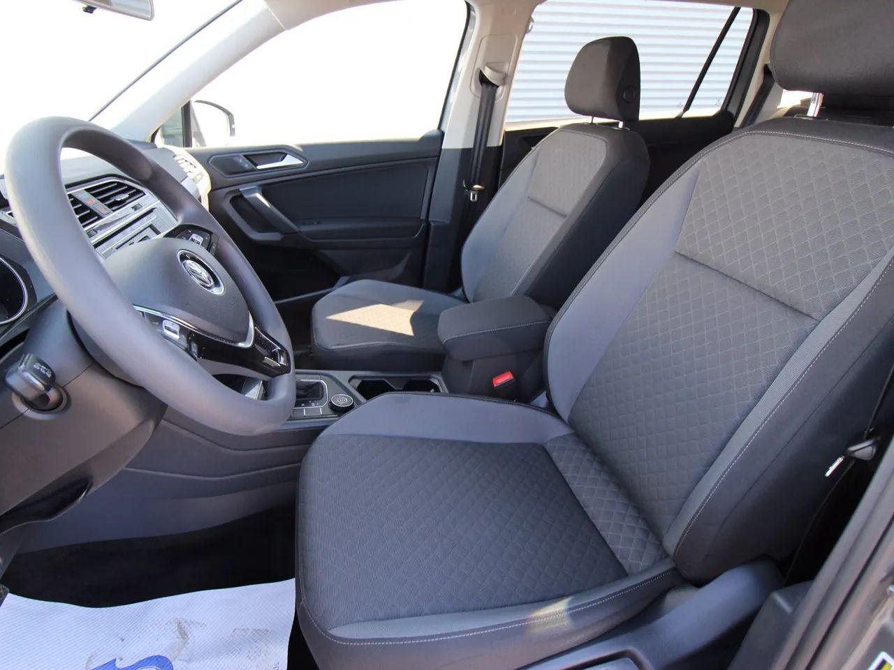 2019 Volkswagen Tiguan Trendline-4