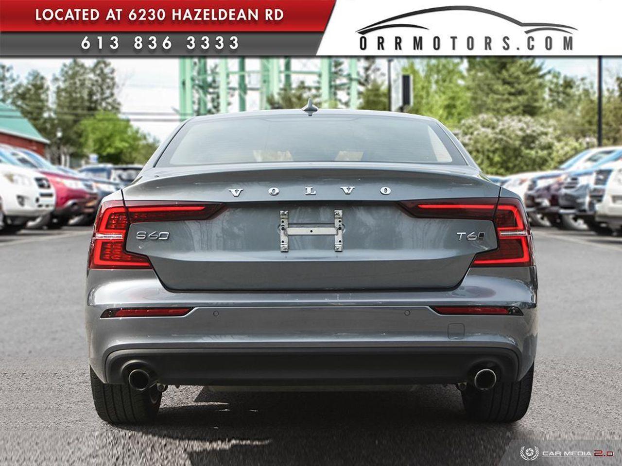 2019 Volvo S-60 T6 Momentum-4