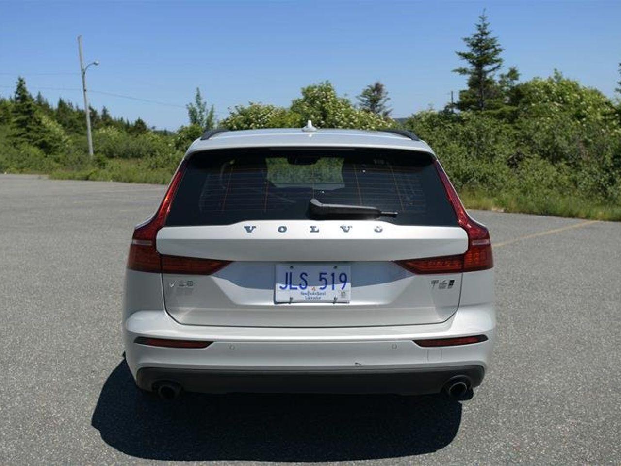 2019 Volvo V60 T6 Momentum-3