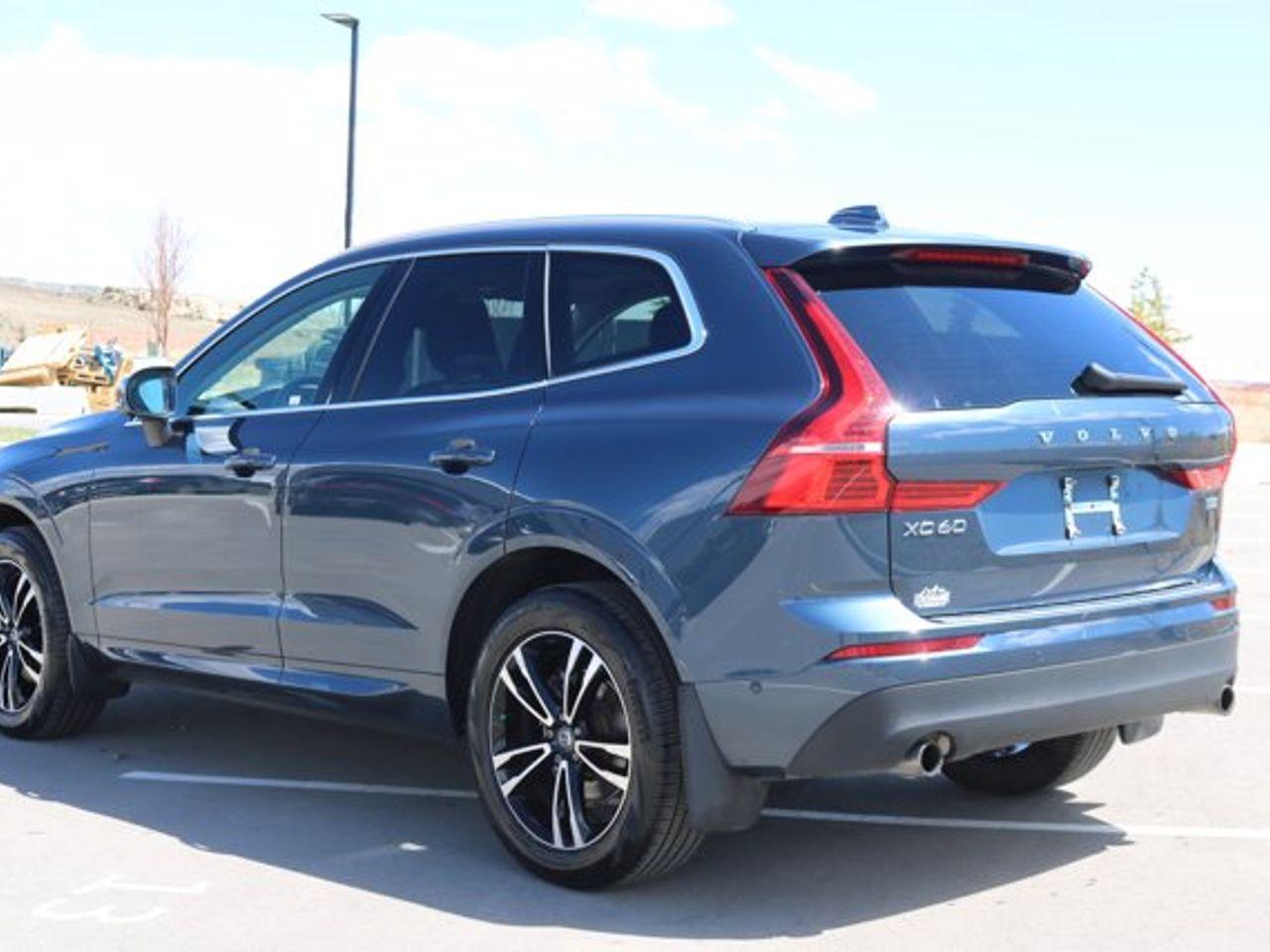 2019 Volvo XC60 Momentum-2