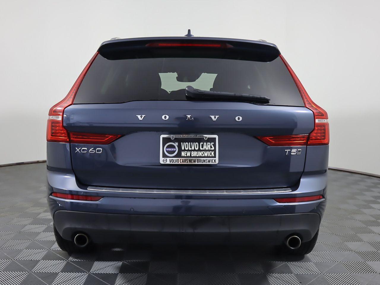 2019 Volvo XC60 Momentum-3