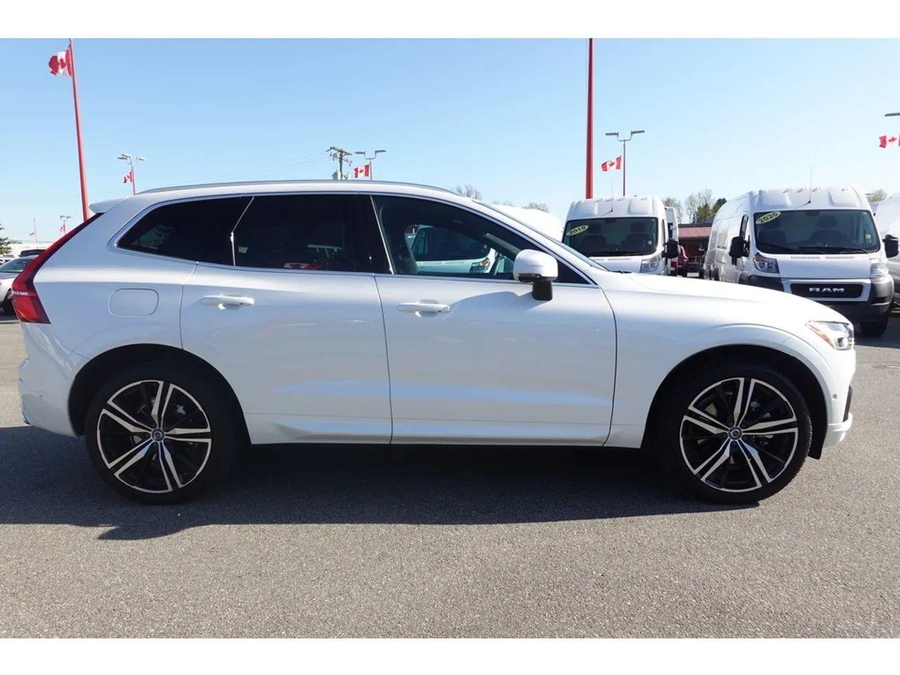 2019 Volvo XC60 R-Design-3