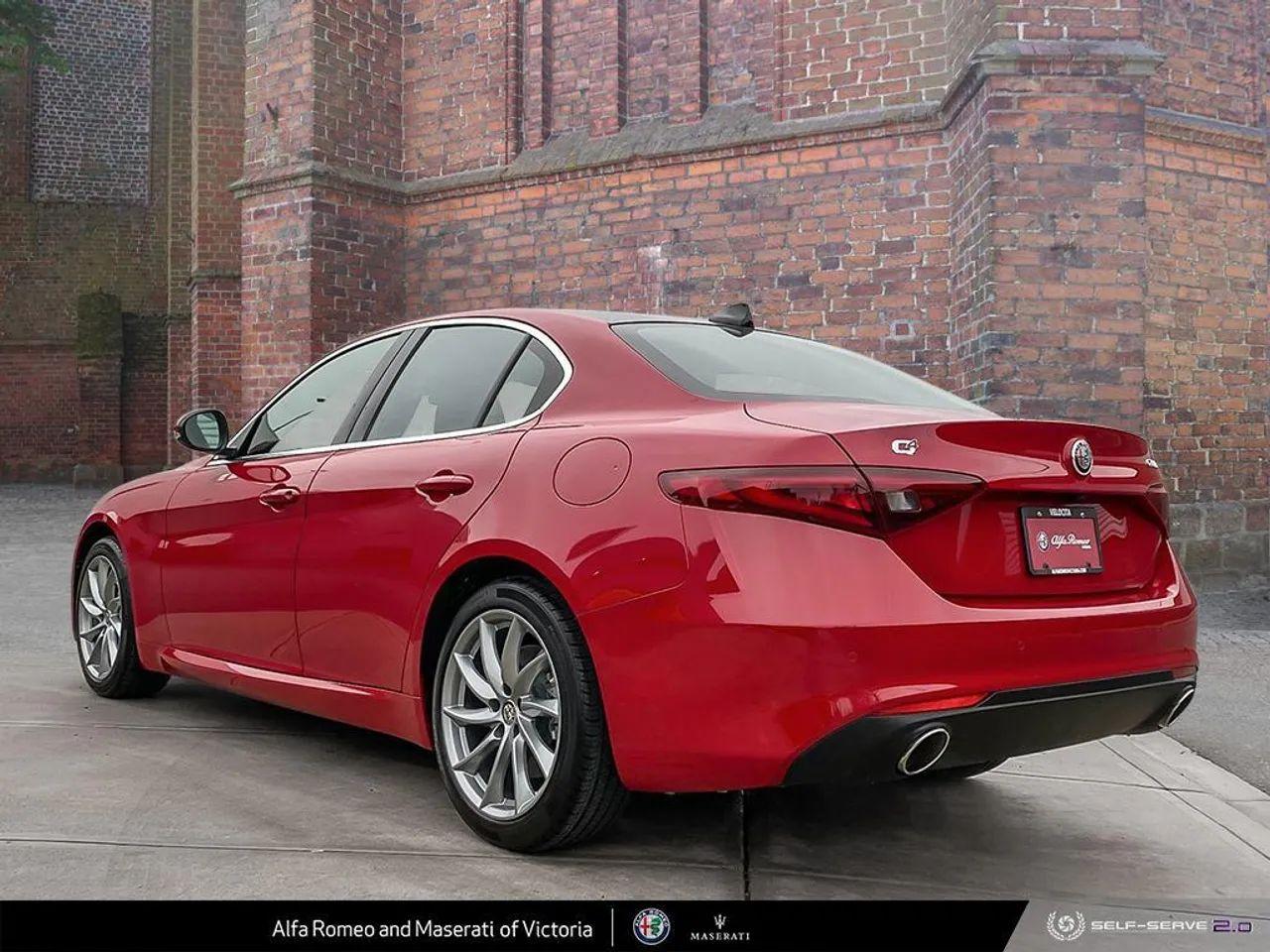 2020 Alfa Romeo Giulia Base-3