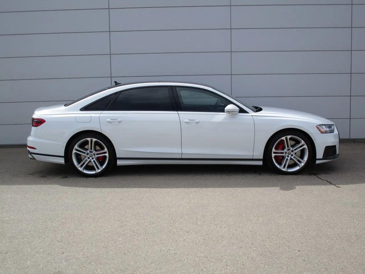 2020 Audi S8 L-1