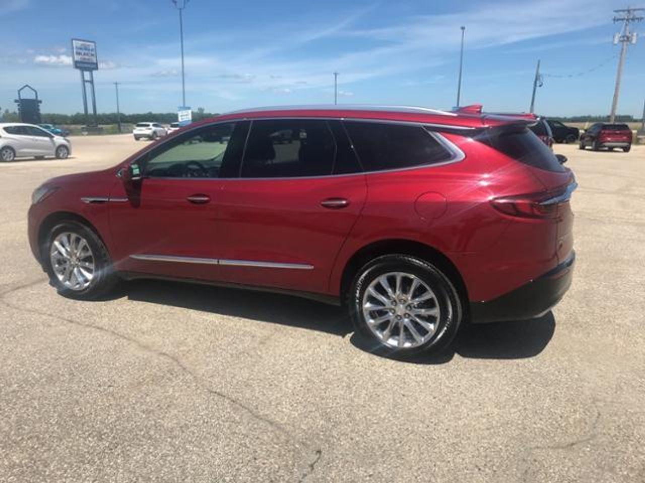 2020 Buick Enclave Essence-2