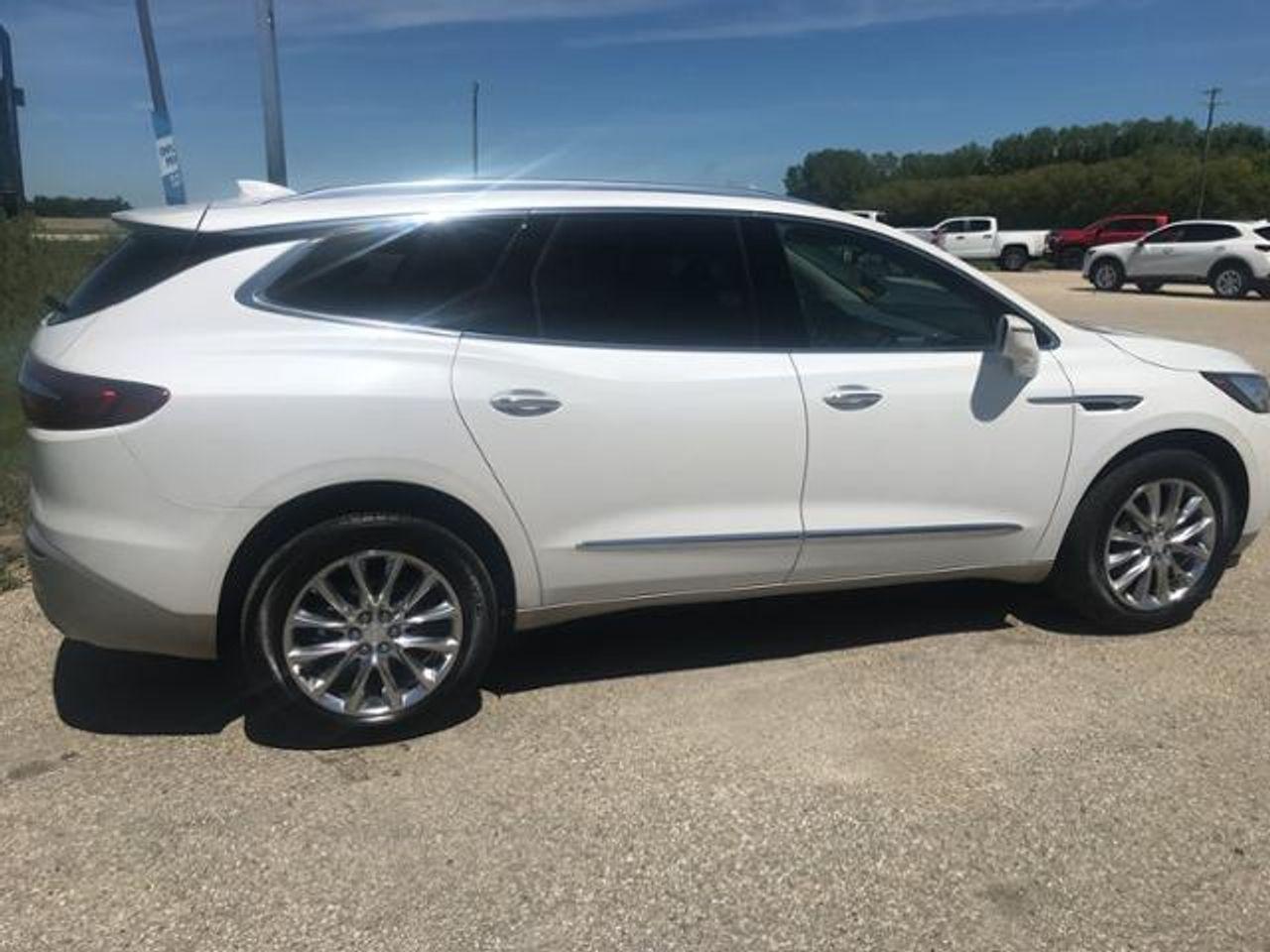2020 Buick Enclave Essence-3