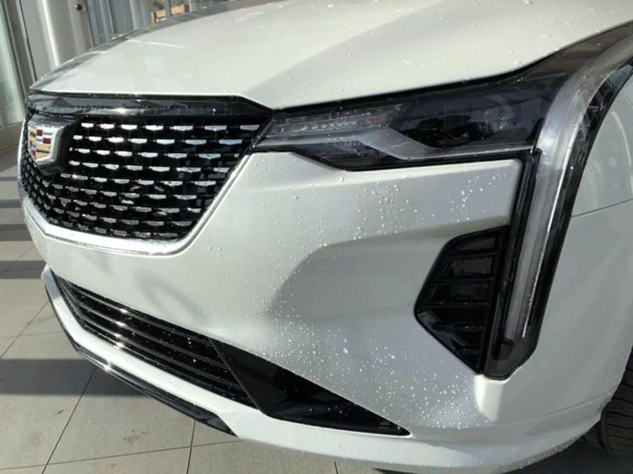 2020 Cadillac CT4 Luxury-2