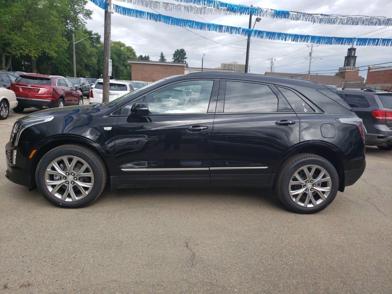 2020 Cadillac XT5 Sport-2