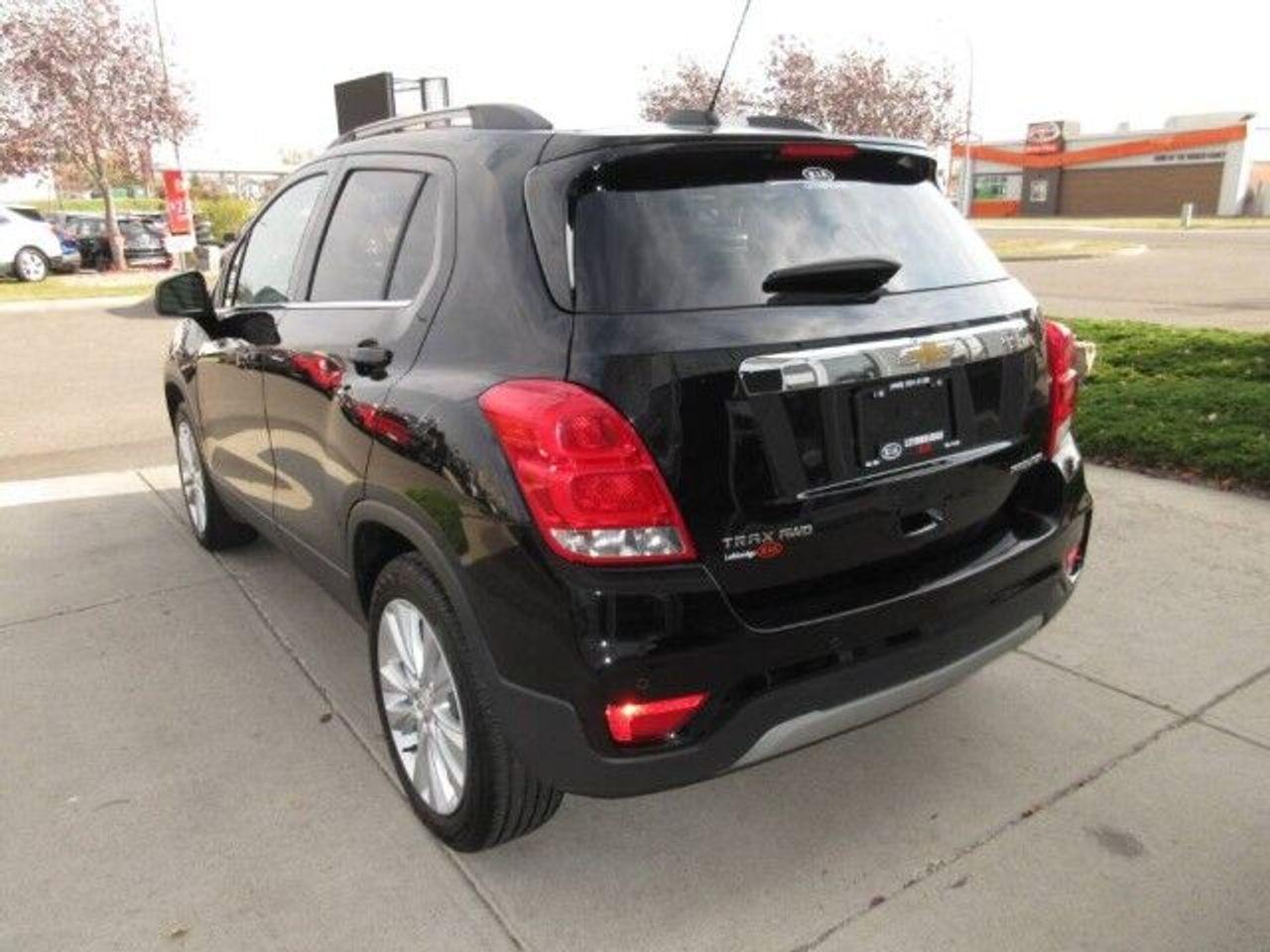 2020 Chevrolet Trax Premier-2