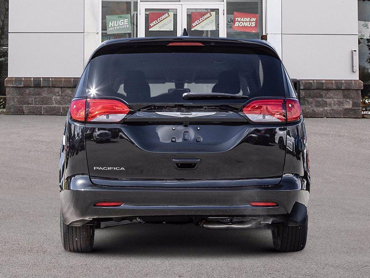 2020 Chrysler Pacifica LX-4