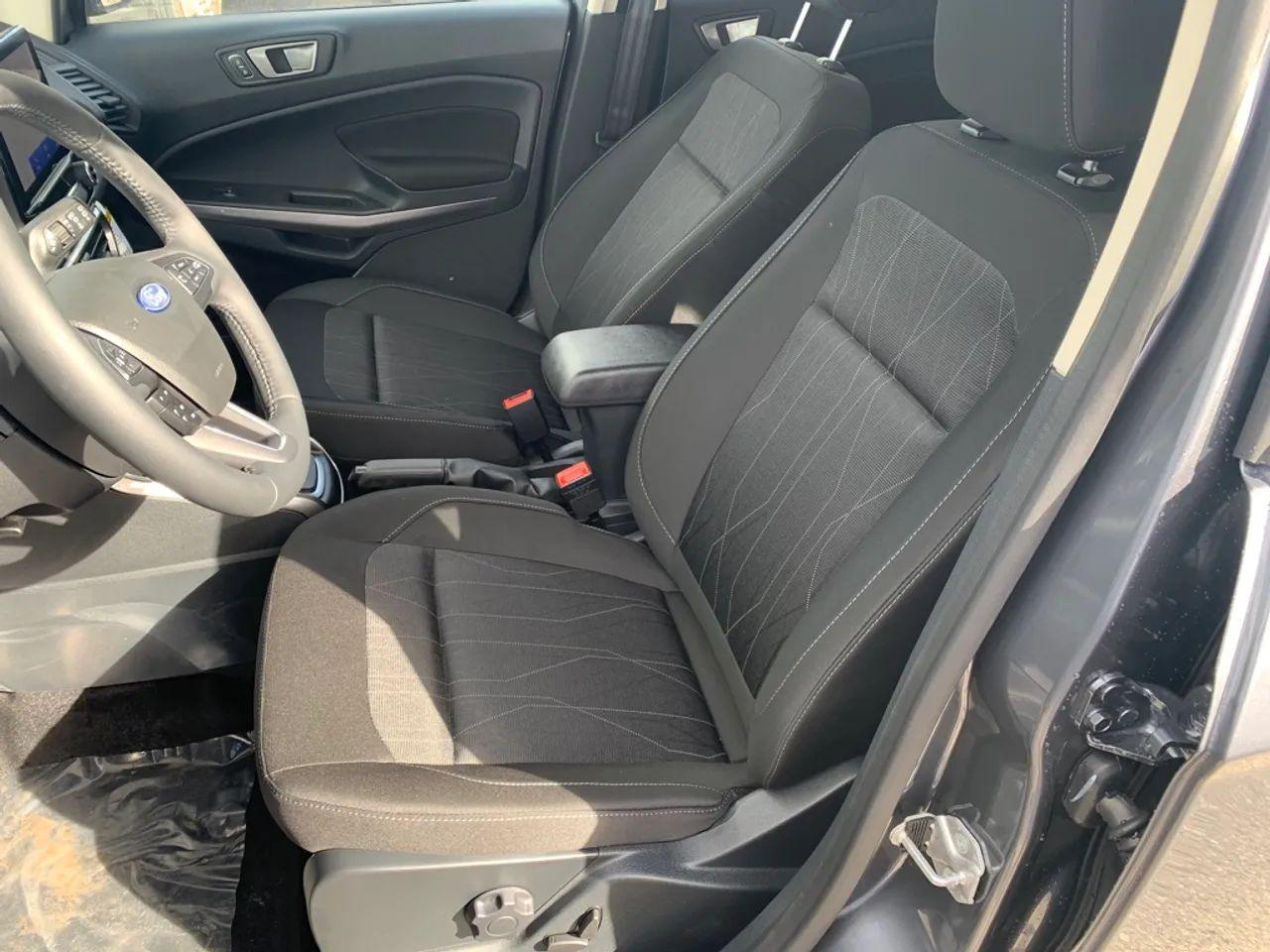2020 Ford EcoSport SE-4