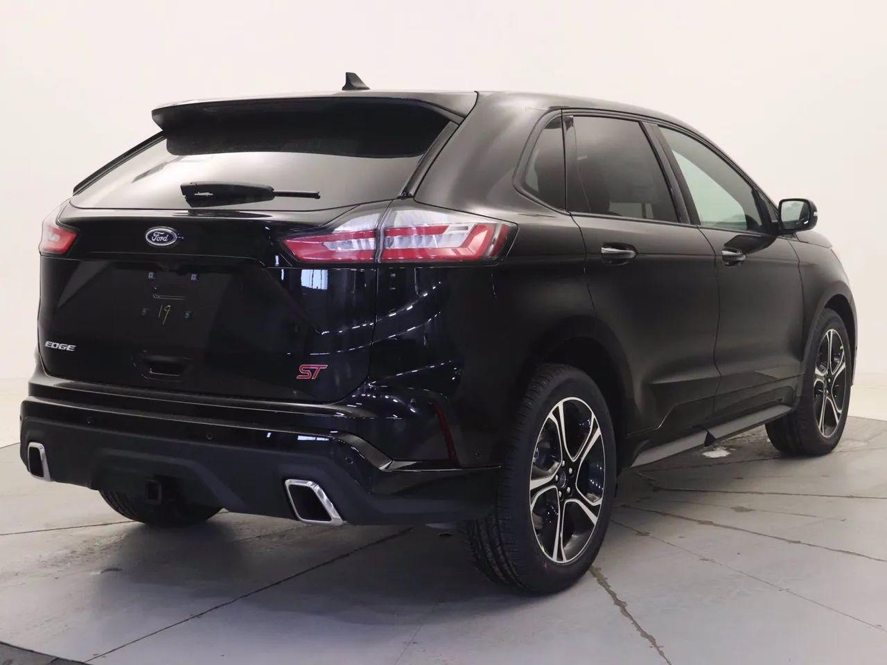 2020 Ford Edge ST-2