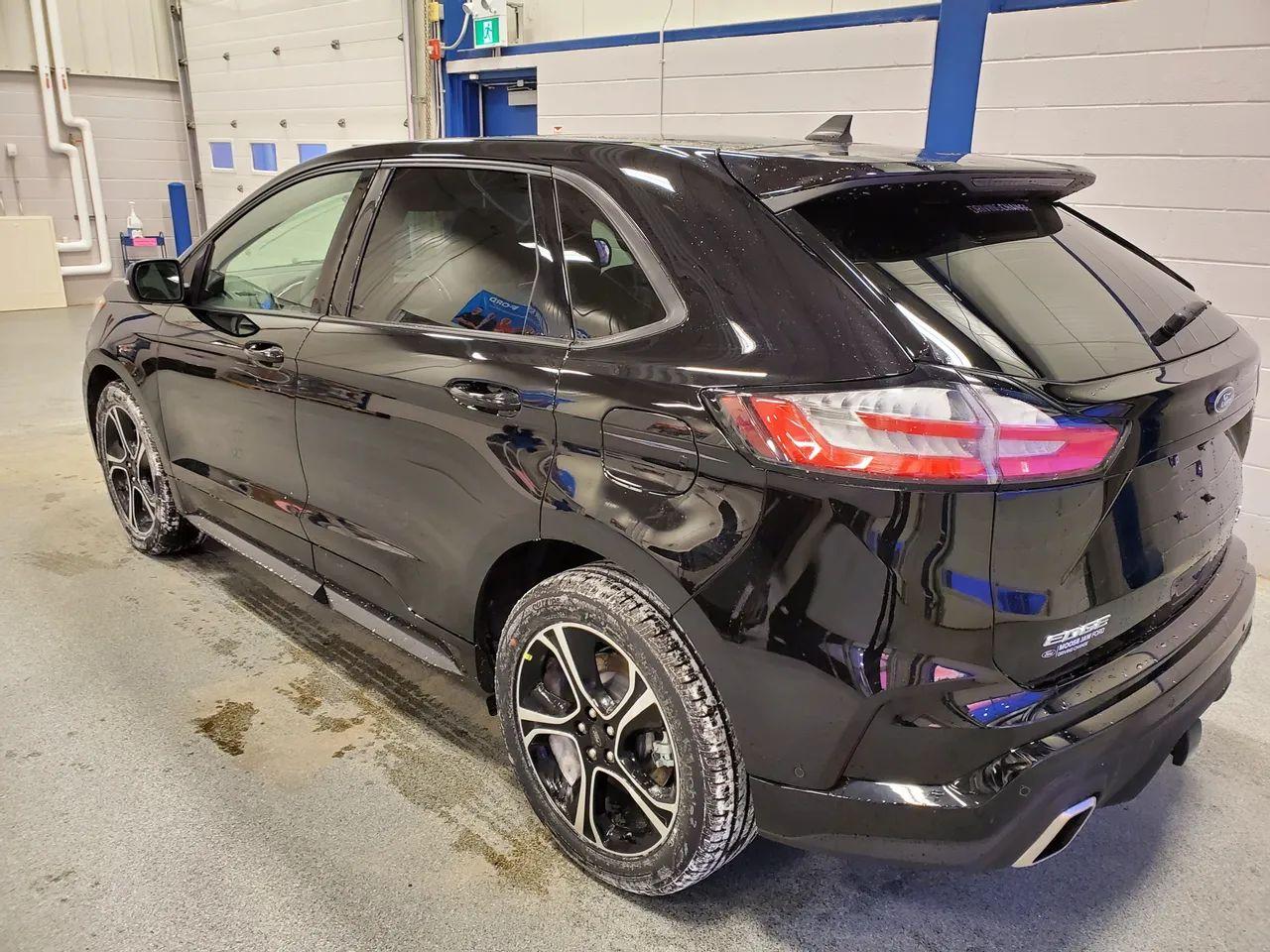 2020 Ford Edge ST-3