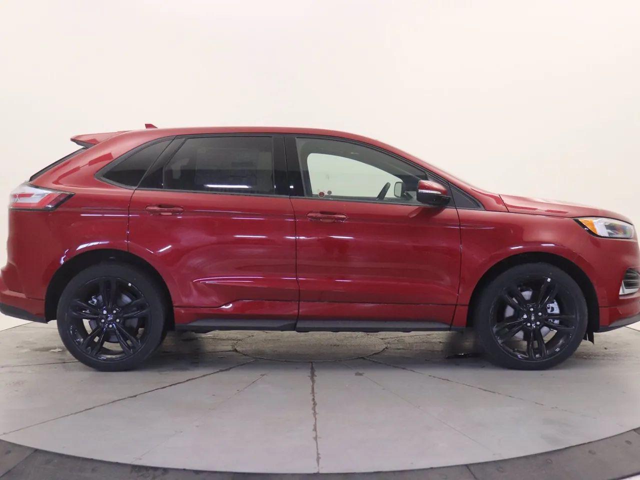 2020 Ford Edge ST-1
