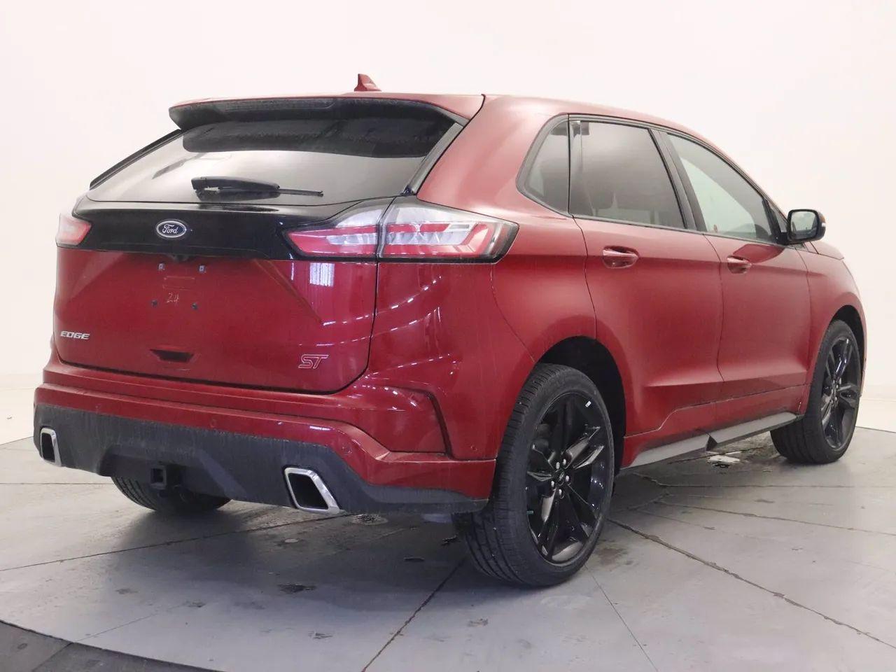 2020 Ford Edge ST-2